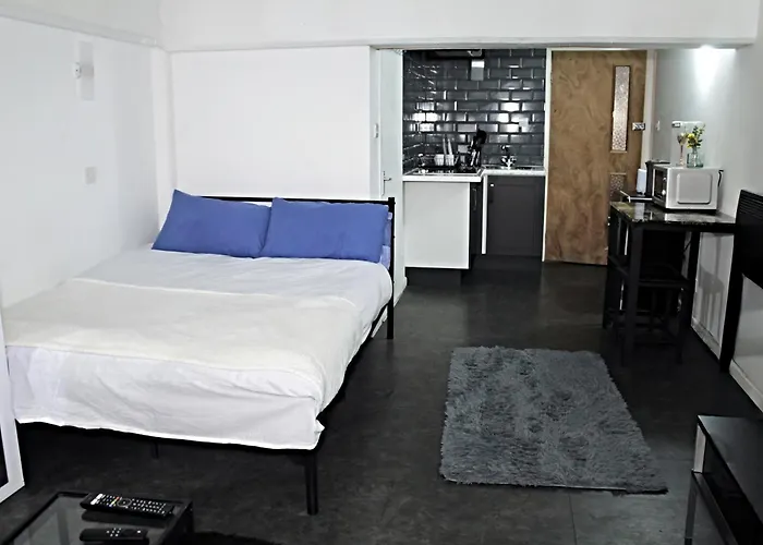 Elite Home Stay Away From Home